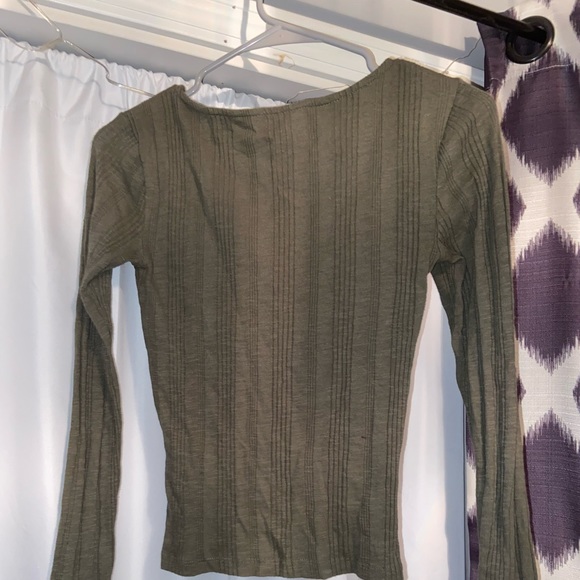 Green Ribbed Top - Picture 2 of 2